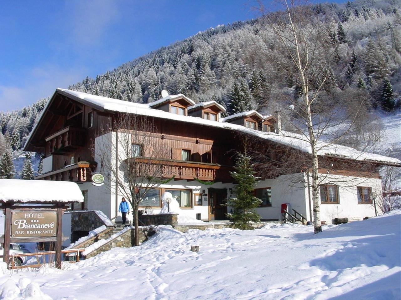 Hotel Biancaneve 3*